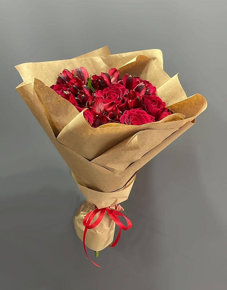 Букет цветов из: Альстромерии и Розы в Подгорной Ставропольского края