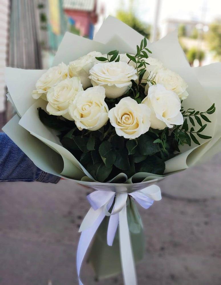 Букет Белые розы Проуд в Подгорной Ставропольского края