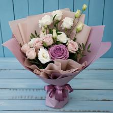 Букет цветов из:  Розы и Лизиантусы в Подгорной Ставропольского края