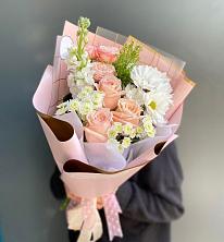 Букет цветов из:  Хризантемы и Розы в Подгорной Ставропольского края